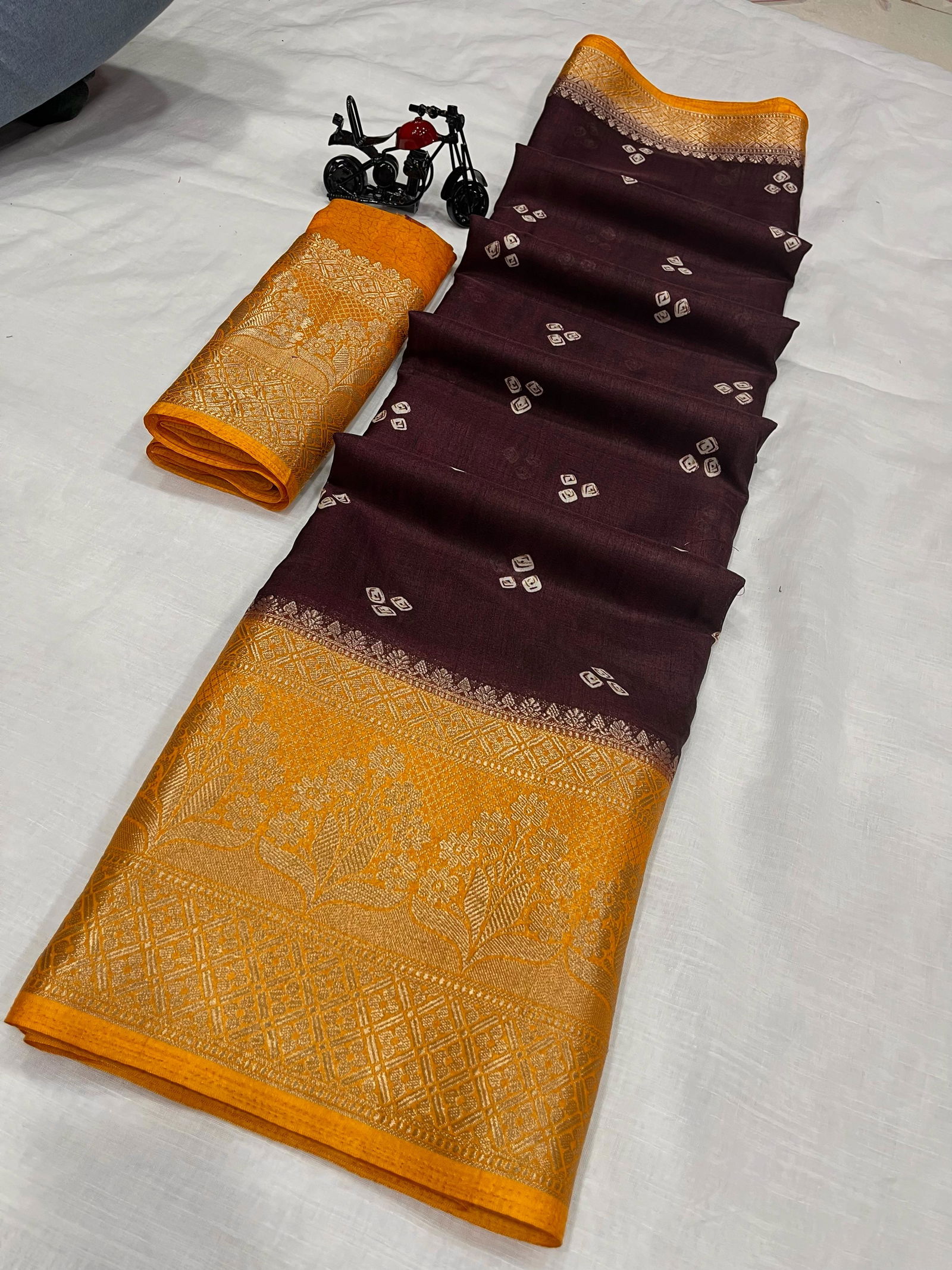 Wow Bandhej Printed Jacquard Border Dola Silk Sarees Wholesale Price In Surat